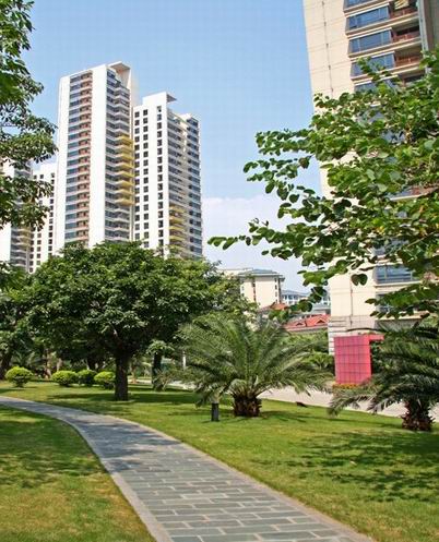 草坪地下浇水管道